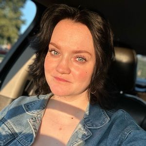 Meet your Posher, Jacy